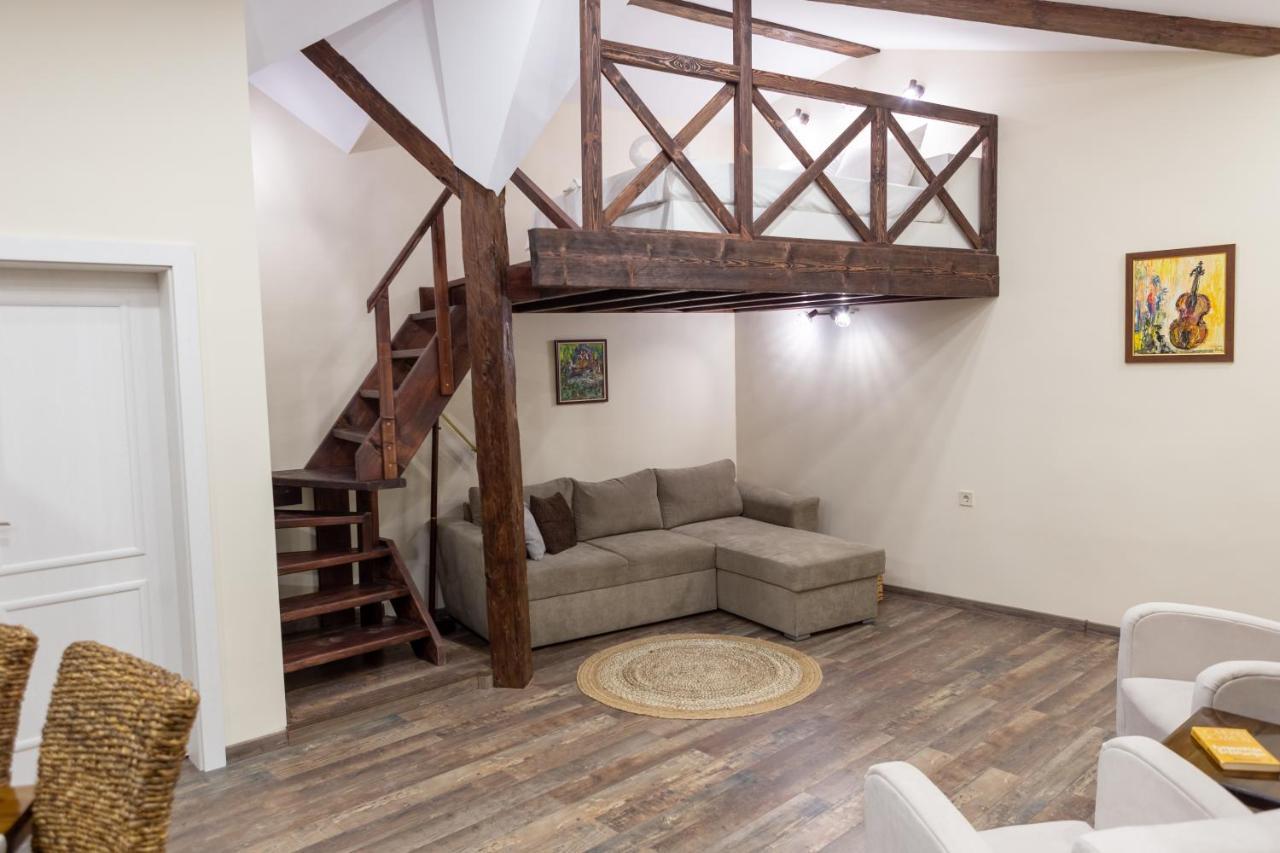 Central Loft Plovdiv Ngoại thất bức ảnh